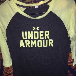 Under Armour half sleeve shirt